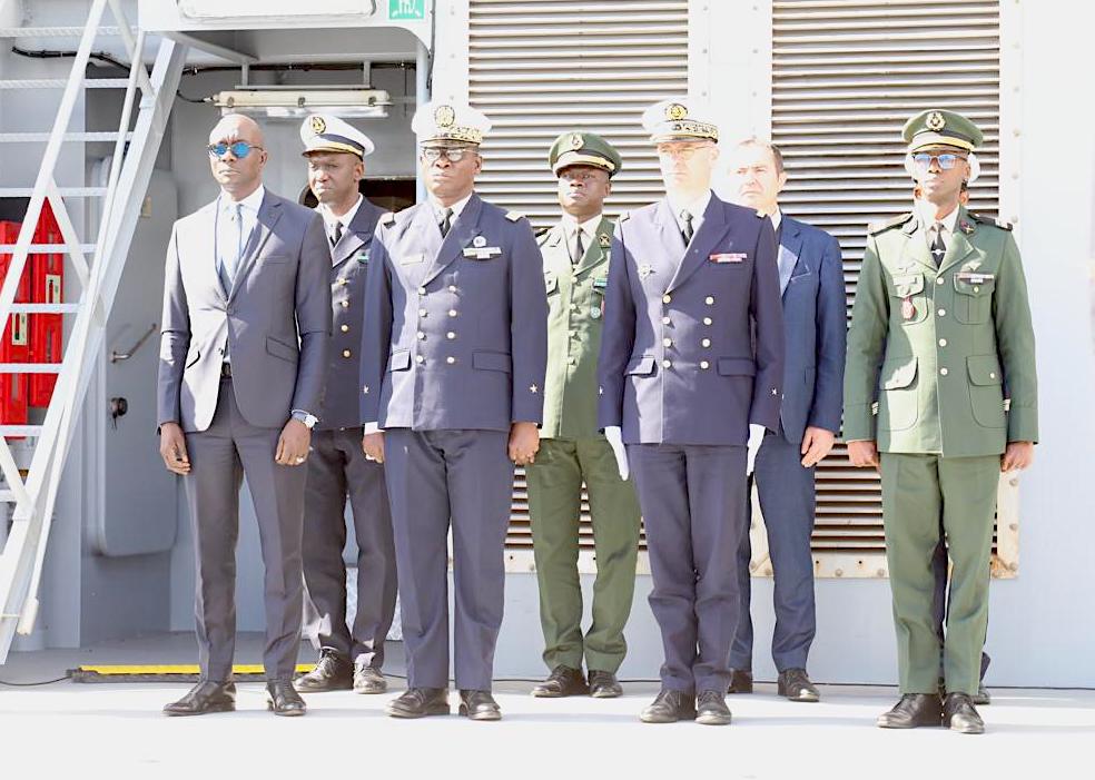 Cérémonie de levée des couleurs